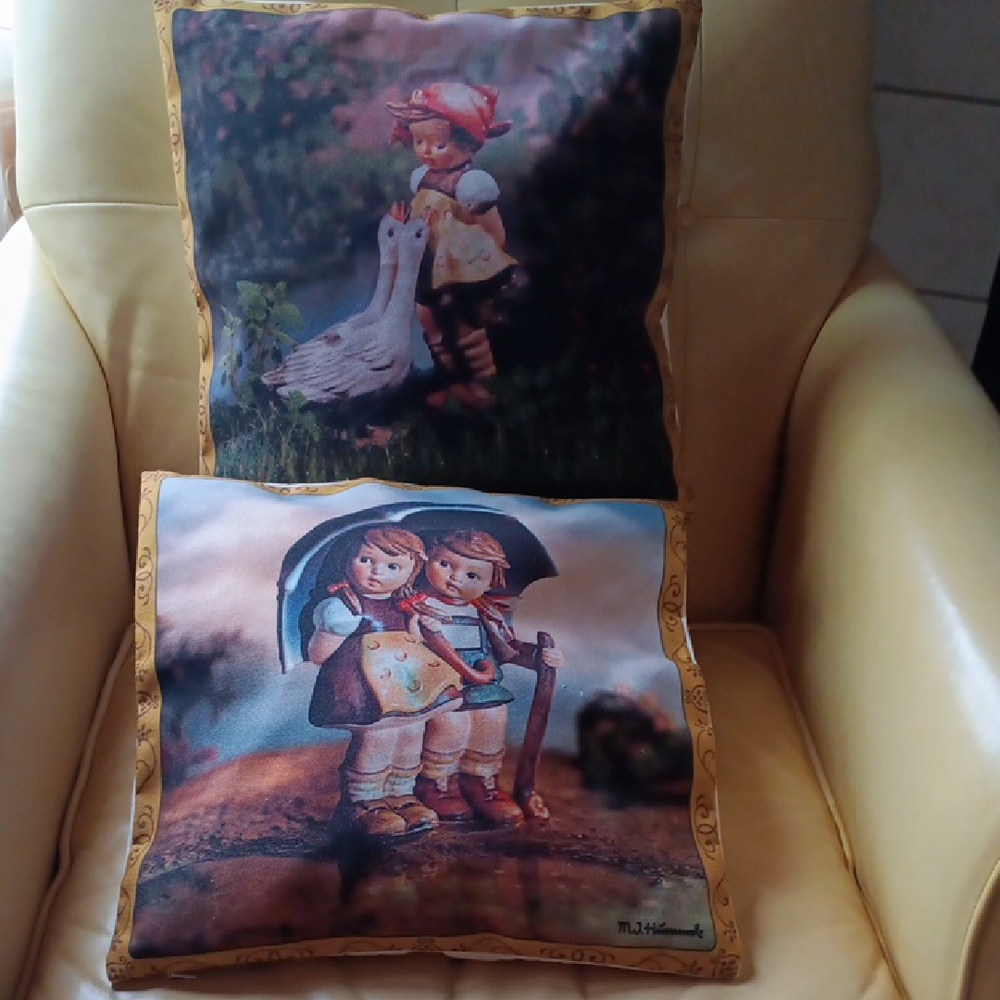 Vintage Style Decorative Throw Pillows